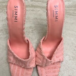 Simmi London Women's Pink Frayed Mules